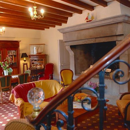 La Maison De Mariecamille Hotel Saint-Germain-Lembron ภายนอก รูปภาพ