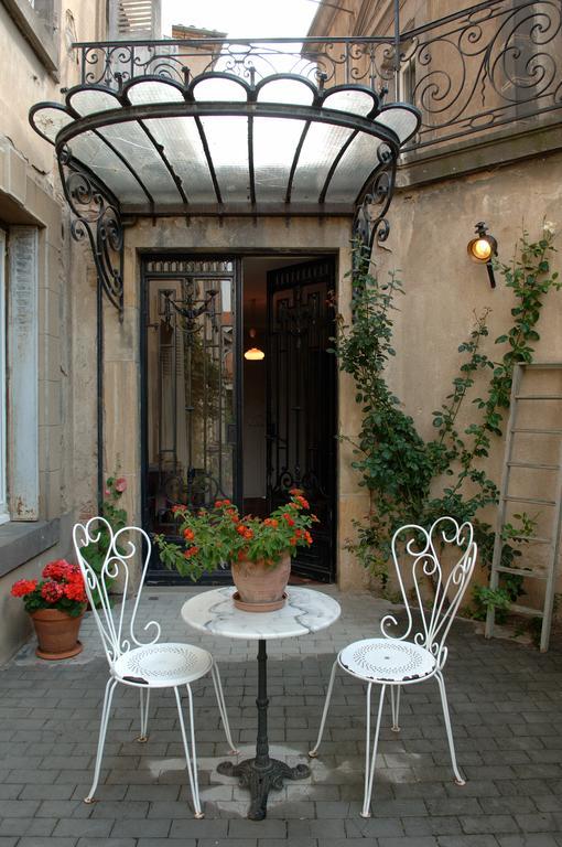 La Maison De Mariecamille Hotel Saint-Germain-Lembron ภายนอก รูปภาพ